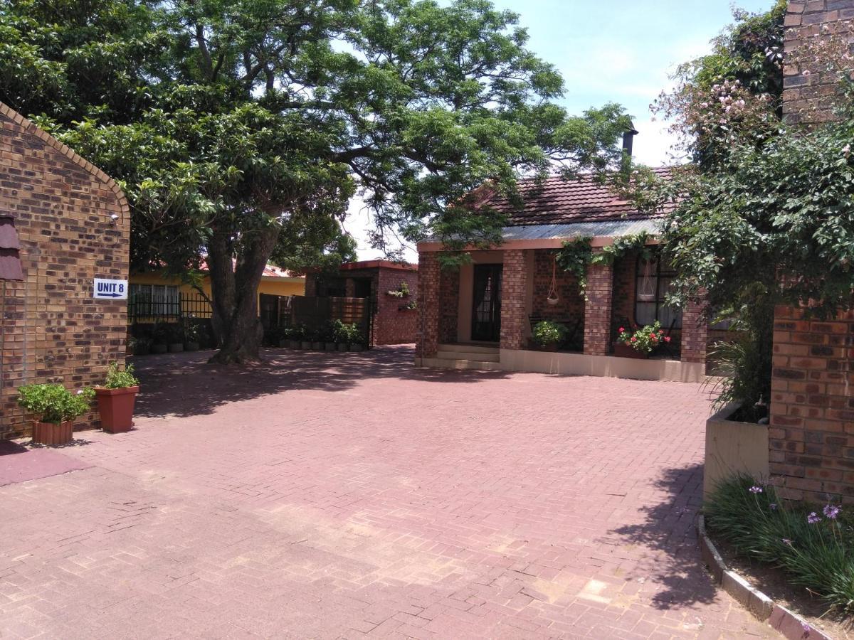 Khokha Moya Guesthouse Ermelo Exteriér fotografie