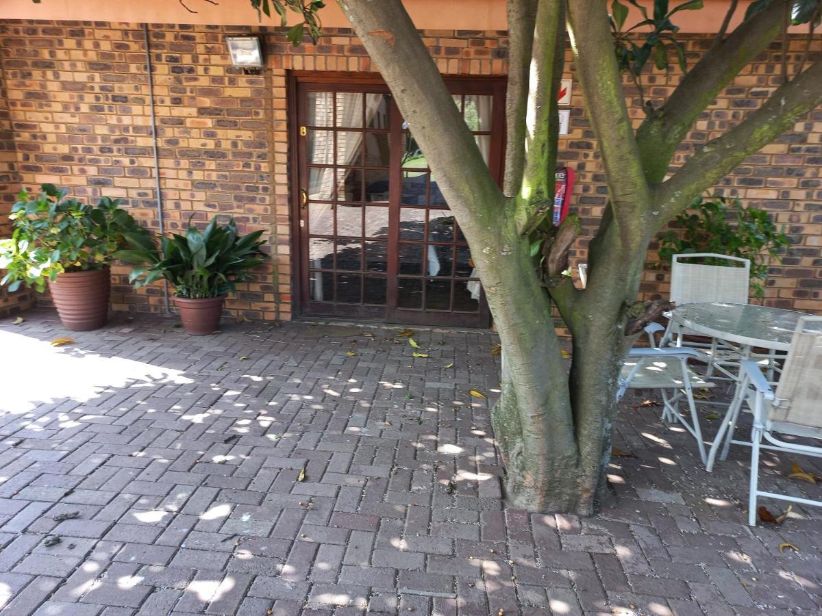 Khokha Moya Guesthouse Ermelo Exteriér fotografie